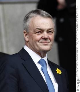 Football -Premier League- Bolton Wanderers vs. Fulham- Bolton chairman Phil Gartside at The Reebok Stadium 