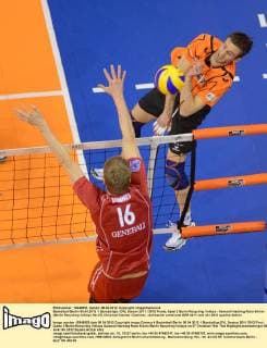 Basketball Berlin 08.04.2012 1. Bundesliga DVL Saison 2011 2012 Finale, Spiel 2 Berlin Recycling Volleys - Generali Haching Roko Sikiric (Berlin Recycling Volleys, No.07) Christian Dünnes Duennes