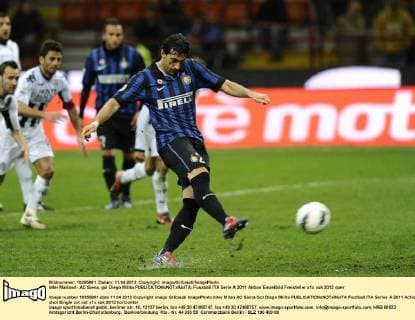 Inter Mailand - AC Siena, gol Diego Milito 