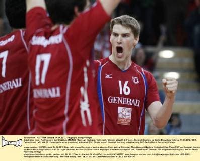 Jubel über einen Punktgewinn bei Christian DÜNNES (Generali Haching), Volleyball, Männer, playoff, 3. Finale, Generali Haching vs Berlin Recycling Volleys, 14.04.2012, GER, Deutschland,
