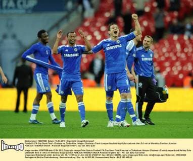 Football - FA Cup Semi-Final - Chelsea vs. Tottenham Hotspur Chelsea s Frank Lampard and Ashley Cole celebrate their 5-1 win at Wembley Stadium, London 