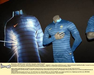 Trikotpräsentation Frankreich - Neues Nationaltrikot für die Euro 2012 - - 16 04 2012 - AnthonyBibardxFEPxPanoramic - 