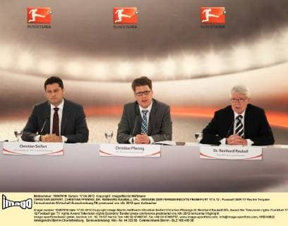 CHRISTIAN SEIFERT, CHRISTIAN PFENNIG, DR. REINHARD RAUBALL DFL, VERGABE DER FERNSEHRECHTE FRANKFURT 17.4.12
