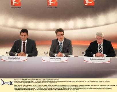 CHRISTIAN SEIFERT, CHRISTIAN PFENNIG, DR. REINHARD RAUBALL DFL, VERGABE DER FERNSEHRECHTE FRANKFURT 17.4.12