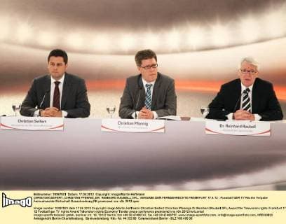 CHRISTIAN SEIFERT, CHRISTIAN PFENNIG, DR. REINHARD RAUBALL DFL, VERGABE DER FERNSEHRECHTE FRANKFURT 17.4.12