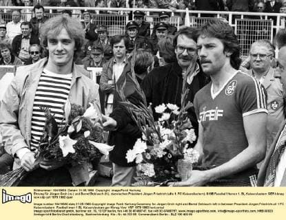 Ehrung für Jürgen Groh (re.) und Bernd Dobiasch (li.), dazwischen Präsident Jürgen Friedrich (alle 1. FC Kaiserslautern)