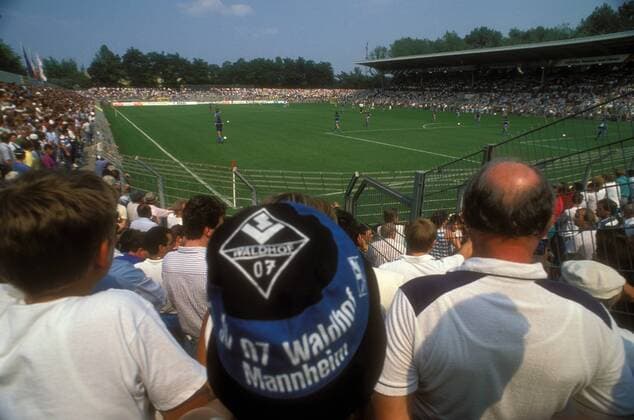 Südwest Stadion in Ludwigshafen, Heimspielstätte des SV Waldhof Mannheim