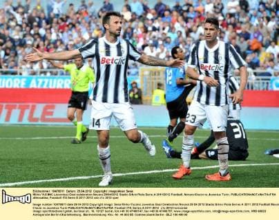 Mirko VUCINIC (Juventus) Goal celebration Novara 29 04 2012 Stadio Silvio Piola Serie A 2011 2012 Football, Novara Clacio vs Juventus Turin, allexsabba