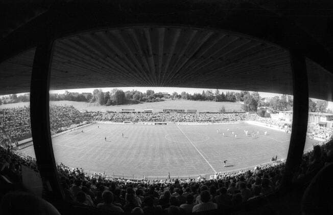 Fußball, Stadiongeschichte Borussia Neunkirchen Ausverkauftes Ellenfeldstadion, Heimspielstätte von Borussia Neunkirchen