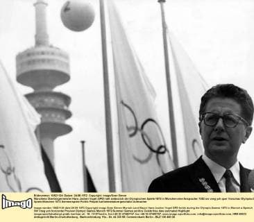 Münchens Oberbürgermeister Hans Jochen Vogel (SPD) hält anlässlich der Olympischen Spiele 1972 in München eine Ansprache