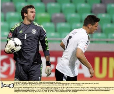 07.05.2012 Ljubljana(Slovenia) Iceland-Germany UEFA U17 European Championship men s football Oliver Schnitzler(L) with Marian Süle (r) Germany : 