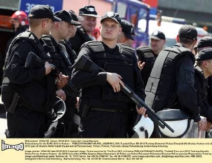 Polizeiübung für die EURO 2012 in Krakau  JAG090512_015
