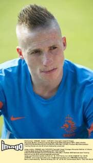 Alexander Buttner of Vitesse training Nederlands Elftal Hoenderloo 2011 2012 xVIxxIVx 931492