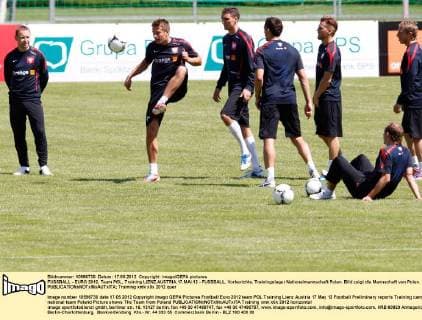 FUSSBALL - EURO 2012, Team POL, Training LIENZ,AUSTRIA,17.MAI.12 - FUSSBALL, Vorberichte, Trainingslager Nationalmannschaft Polen. Bild zeigt die Mannschaft von Polen. 