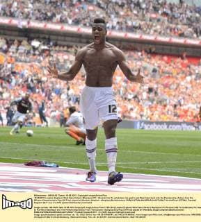 19.05.2012 London, England. West Ham United v Blackpool FC - Ricardo Vaz Te celebrates his goal to put West Ham back into the Premiership. Action from the NPower Championship Play-Off Final played at Wembley Stadium. xStephenxBartholomewx  ActionPlus11277844