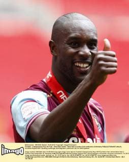 Football - Championship Play off Final - West Ham United - West Ham s Carlton Cole celebrates at Wembley 