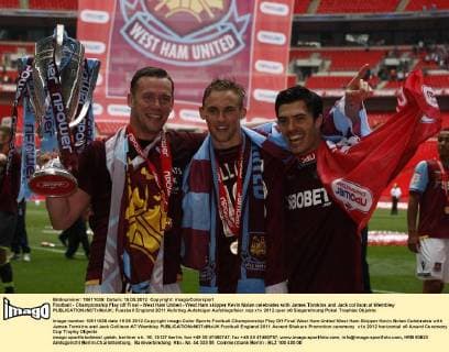 Football - Championship Play off Final - West Ham United - West Ham skipper Kevin Nolan celebrates with James Tomkins and Jack collison at Wembley 