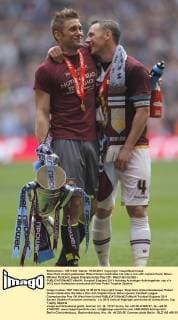 West Ham United goalkeeper Robert Green celebrates his side s win with captain Kevin Nolan - NPower Football League Championship Play-Off - West Ham United - EDITORIAL USE ONLY. No use with unauthorised audio, video, data, fixture lists, club league logos or live services. Online in-match use limited to 120 images, no video emulation. No use in betting, games or single club league player publications.