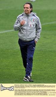 Coach Cesare Prandelli - Training in Florenz allexsabba