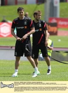 23 05 2012 LINZ - TRAINING POLISH REPRESENTATION BEFORE EURO 2012 - ROBERT LEWANDOWSKI  JAG230512_015