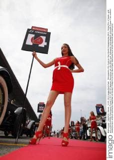 Motorsports: FIA Formula One World Championship 2012, Grand Prix of Spain, grid girls xHOCHxZWEIx