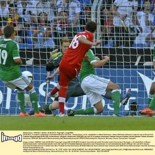 26.05.2012, Fussball Länderspiel, Freundschaftsspiel Schweiz - Deutschland, im St.-Jakob-Park in Basel (Schweiz). Admir Mehmide (Schweiz) zieht ab und trifft zum 5:3