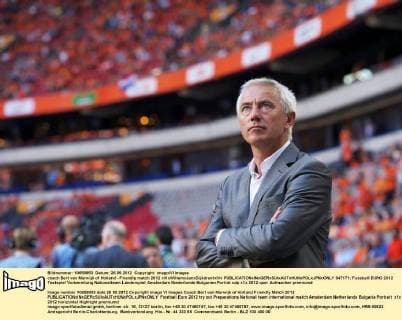 coach Bert van Marwijk of Holland - Friendly match 2012 xVIxWillemxJanxDijkdrentxIVx 947171