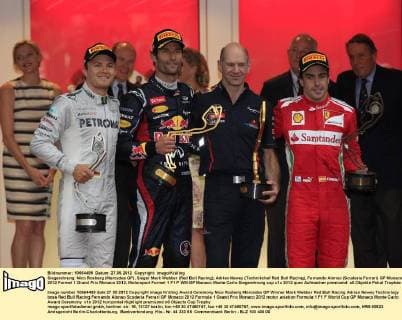 Siegerehrung: Nico Rosberg (Mercedes GP), Sieger Mark Webber (Red Bull Racing), Adrian Newey (Technikchef Red Bull Racing), Fernando Alonso (Scuderia Ferrari) GP Monaco 2012 Formel 1 Grand Prix Monaco 2012