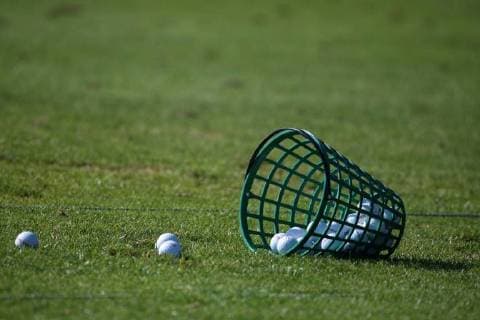 Sport, Golf, Golfsport, Golfer, sportlich, Freizeitsport, Detail, Golfball, Golfbälle, Trainingsball, Trainingsbälle, Korb, driving range,