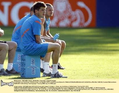 (L-R) Klaas Jan Huntelaar of Netherlands Training 2011 2012 xVIxHenkxJanxDijksxIVx 950106