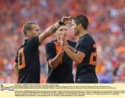 (L-R) Wesley Sneijder of Holland,Stijn Schaars of Holland,Ibrahim Afellay of Holland Holland v Slovakia Friendly 2011 2012 xVIxWillemxJanxDijkdrentxIVx 952422