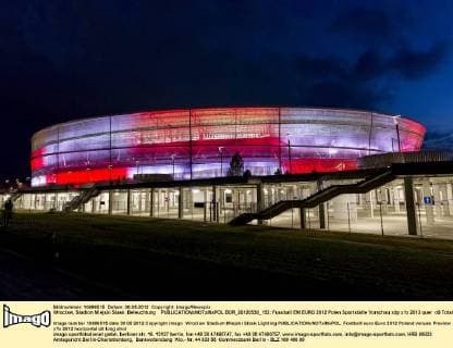 Wroclaw, Stadion Miejski Slask: Beleuchtung  BOR_20120530_152