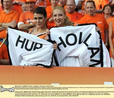 Weiblicher Holland Fan
