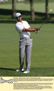 May 31 2012: Tiger Woods watching his ball during the Memorial Golf Tournament first round of play at Muirfield Village Golf Course in Dublin, OH. GOLF: MAY 31 PGA Golf Herren - The Memorial Tournament Icon12053103 EDITORIAL USE ONLY