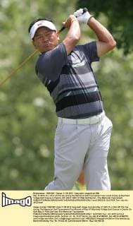 May 31 2012: K.J. Choi off the tee during the Memorial Golf Tournament first round of play at Muirfield Village Golf Course in Dublin, OH. GOLF: MAY 31 PGA Golf Herren - The Memorial Tournament Icon12053135 EDITORIAL USE ONLY
