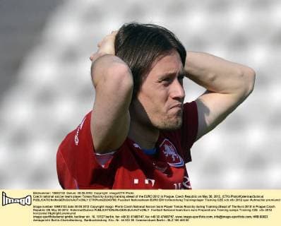 Czech national soccer team player Tomas Rosicky during training ahead of the EURO 2012 in Prague, Czech Republic on May 30, 2012. (CTKxPhoto KaterinaxSulova)  CTKPhoto20243788