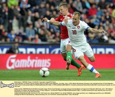 Czech Republic vs Hungary soccer friendly match in Prague, Czech Republic, on Friday, June 1, 2012. Balasz Dzsudzsak of Hungary, left, and Daniel Kolar of Czech Republic. (CTKxPhoto VitxSimanek)  CTKPhoto090201206010990701
