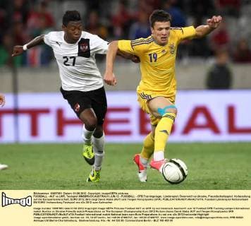 FUSSBALL - AUT vs UKR, Testspiel INNSBRUCK,AUSTRIA,01.JUN.12 - FUSSBALL - ÖFB Trainingslager, Länderspiel, Österreich vs Ukraine, Freundschaftsspiel, Vorbereitung auf die Europameisterschaft, EURO 2012. Bild zeigt David Alaba (AUT) und Yevgen Konoplyanka (UKR). 