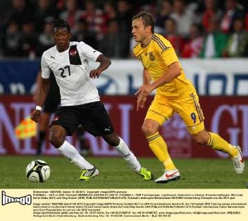 FUSSBALL - AUT vs UKR, Testspiel INNSBRUCK,AUSTRIA,01.JUN.12 - FUSSBALL - ÖFB Trainingslager, Länderspiel, Österreich vs Ukraine, Freundschaftsspiel. Bild zeigt David Alaba (AUT) und Oleg Gusiev (UKR). 