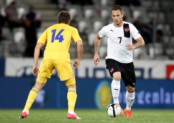 FUSSBALL - AUT vs UKR, Testspiel INNSBRUCK,AUSTRIA,01.JUN.12 - FUSSBALL - ÖFB Trainingslager, Länderspiel, Österreich vs Ukraine, Freundschaftsspiel, Vorbereitung auf die Europameisterschaft, EURO 2012. Bild zeigt Ruslan Rotan (UKR) und Marko Arnautovic (AUT). 