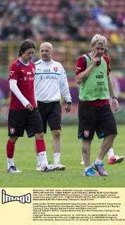 WROCLAW 04.06.2012 TOMAS ROSICKY (Czech Republic ) MICHAL BILEK (Czech Republic Head Coach) TOMAS HUBSCHMAN (Czech Republic ) Training of czech republic national football team before EURO 2012 --  BOR_20120604_491