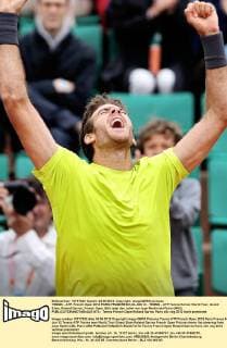 TENNIS - ATP, French Open 2012 PARIS,FRANKREICH,04.JUN.12 - TENNIS - ATP Tennis Herren World Tour, Grand Slam, Roland Garros, French Open. Bild zeigt den Jubel von Juan Martin del Potro (ARG). 