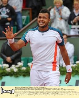 Jo Wilfried Tsonga during his French Open mens fourth round match at Roland Garros in Paris on June 4, 2012.  PAR20120604713
