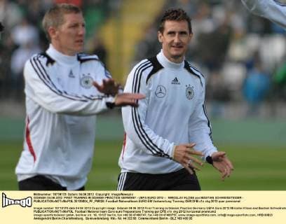 GDANSK 04.06.2012 FIRST TRAINING IN GDANSK PRACTICE GERMANY - UEFA EURO 2012 -- MIROSLAV KLOSE and BASTIAN SCHWEINSTEIGER -  20120604_PF_PM028
