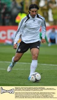 GDANSK 04.06.2012 FIRST TRAINING IN GDANSK PRACTICE GERMANY - UEFA EURO 2012 -- SAMI KHEDIRA  20120604_PF_PM045