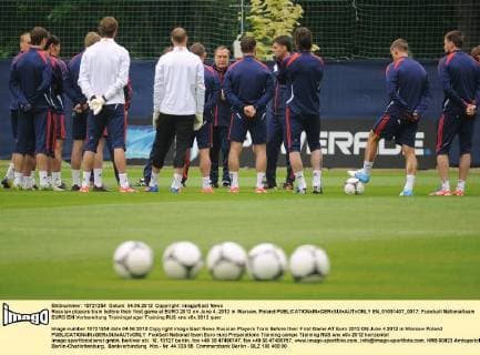 Russian players train before their first game at EURO 2012 on June 4, 2012 in Warsaw, Poland  EN_01031407_0017