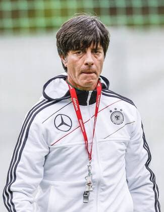 DFB Bundestrainer Joachim LÖW Trainer, Coach, Einzelbild, Freisteller, Geste, Gestik, Mimik Portrait, Porträt Training Deutsche Fussball Nationalmannschaft, DFB EM Euro 2012 am 05.06.2012 in Danzig, P O L E N, Europameisterschaft 2012 in P o l e n, U k r a i n e