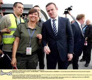 EURO 2012 Ankunft England in Krakau - WAYNE ROONEY -  120606MIN011