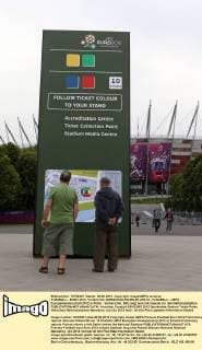 FUSSBALL - EURO 2012, Vorberichte WARSCHAU,POLEN,06.JUN.12 - FUSSBALL - UEFA Europameisterschaft 2012 in Polen , Vorberichte. Bild zeigt eine Info Saeule vor dem Nationalstadion. 