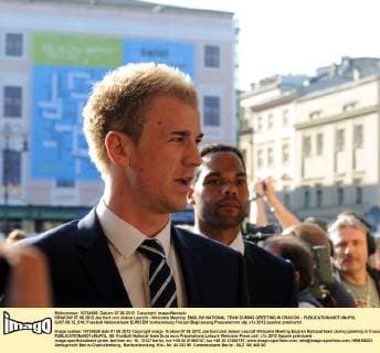 KRAKOW 07.06.2012 Joe Hart und Joleon Lescott - Welcome Meeting. ENGLISH NATIONAL TEAM DURING GREETING IN CRACOW -  GJ07.06.12_016
